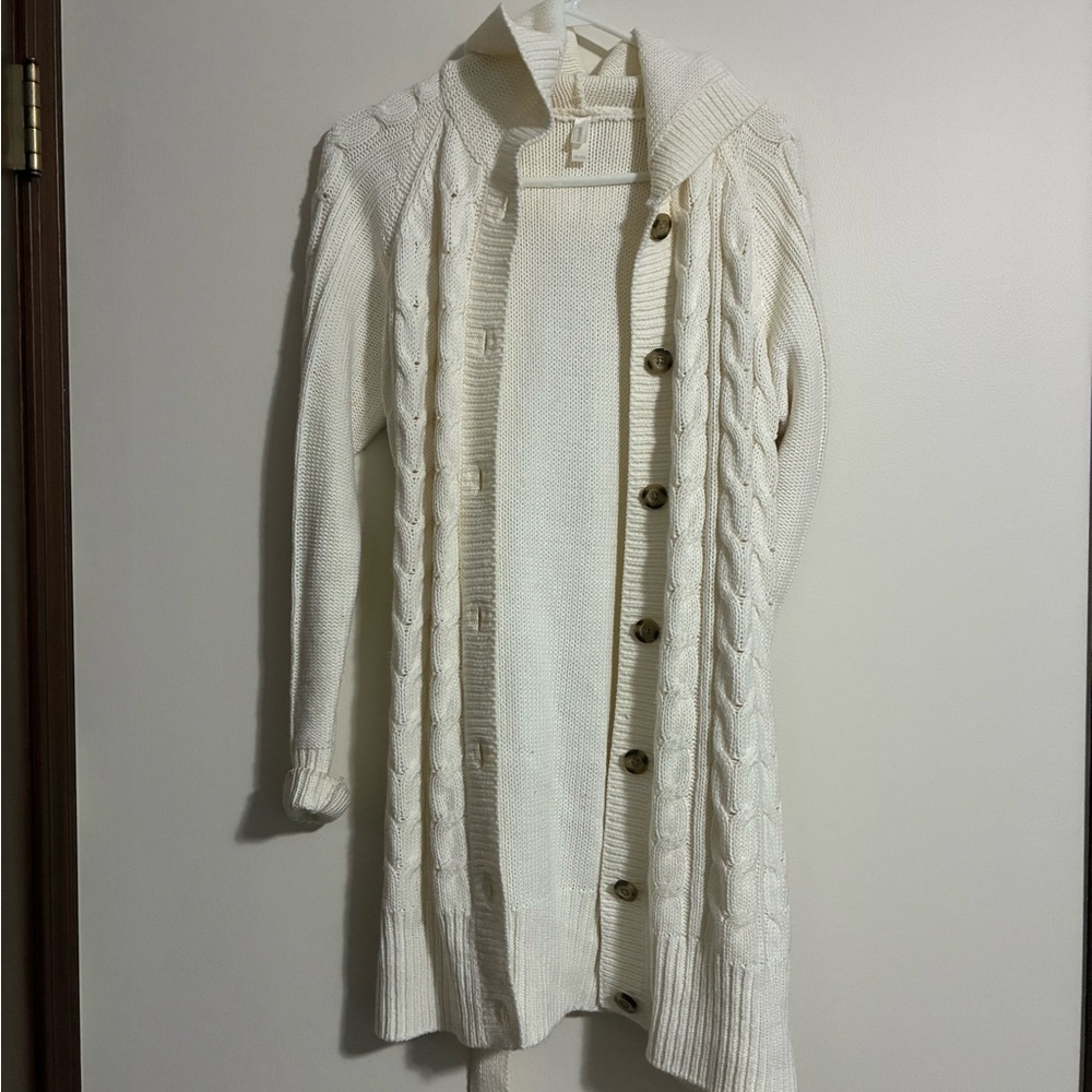 NWOT Elegant Cream Gapbody Cable Knit Cardigan
